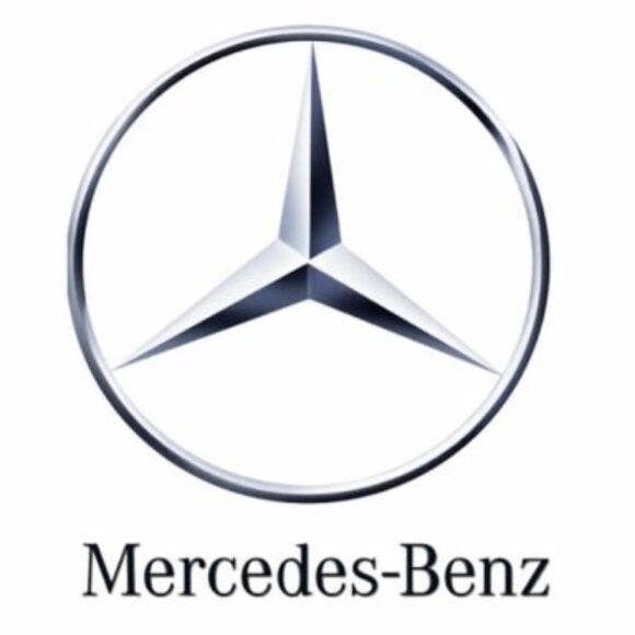 Mercedes OEM '4 MATIC' Logo Adhesive Bright Finish Auto Decal! - Picture 5 of 5